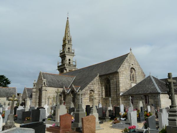 De kerk van St-Sezni te Guissény, Bretagne. Frankrijk.