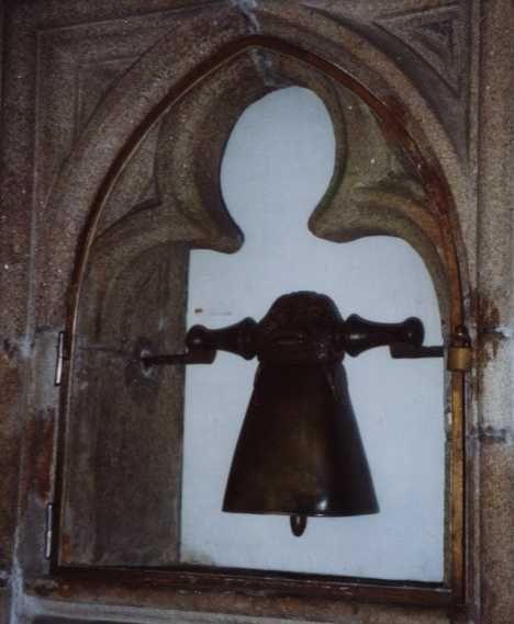 Klokje. Frankrijk, Kathedraal St.Pual Ceurelier (?).