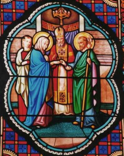 Geschiedenis van Sint Jozef in koorramen Sint-Jozefkapel. Verloving van Jozef met Maria.