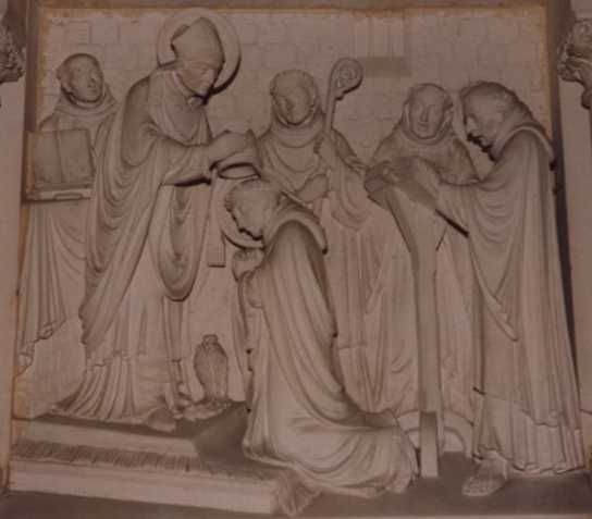 Ursmarus tot abt gewijd.