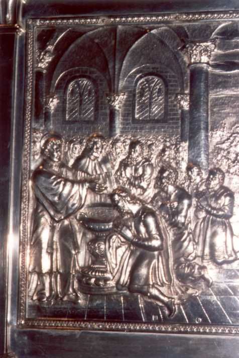Bonifatius doopt.