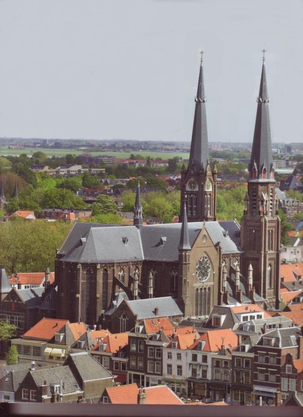 Omslag boek door Ab Warffemius: '400 JAAR KERKEN IN 'De PAPENHOEK De Maria van Jessekerk en haar voorgangers' ISBN 90-9019728-1.