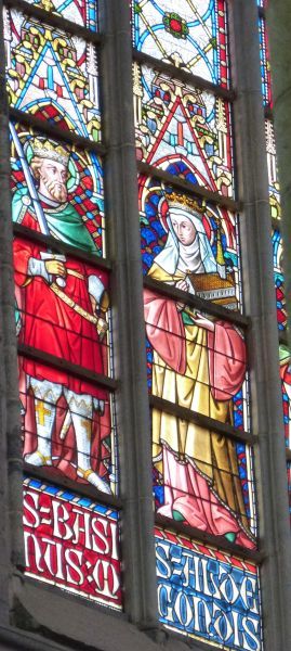 Aldegondis met kloosterkerk, samen met haar vader koning Basinus.