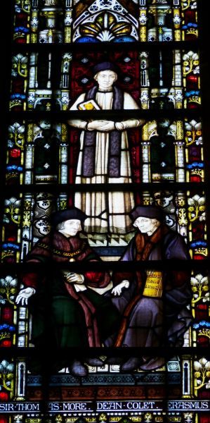 Thomas More (zittend links) afgebeeld met Erasmus en Joh Colet, twee vrienden en geestverwanten.