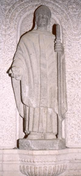 Frankrijk, Bretagne,Ste-Anne d\Áuray, Sanctuaire, crypte.