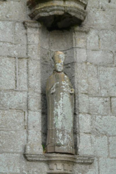 ± 1500(?), graniet. Frankrijk, Bretagne, Finistère, Goulven, Egl. St-Goulven, portaal.