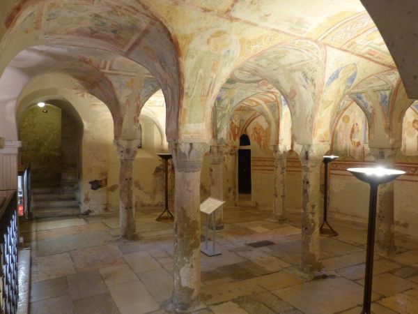 In de crypte van de basilica te Aquileia is de legende van Hermagoras uitgeschilderd (hier en daar zwaar beschadigd)