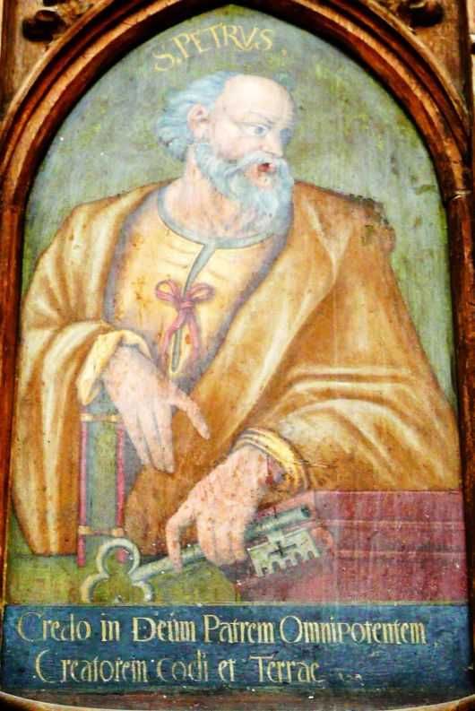 Petrus met onderschrift: 'Credo in Deum Patrem Omnipotentem Creatorem Caeli et Terrae' (Ik geloof in God de almachtige Vader, schepper van hemel en aarde).