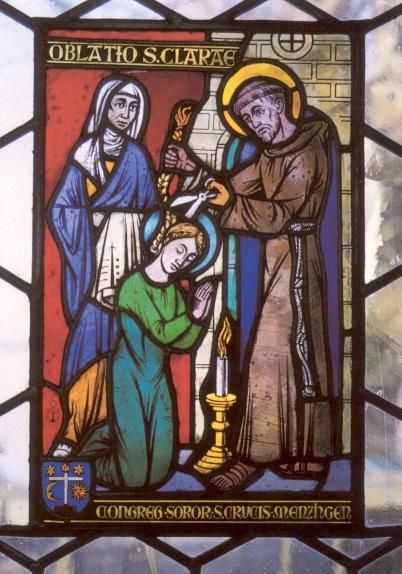 Prentbriefkaart Franciscus snijdt Clara de haren af.