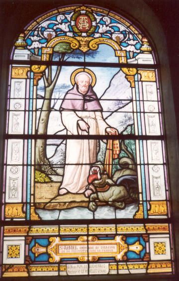 St Armel gebiedt de draak, die hij met zijn stola heeft getemd, in de rivier te springen.