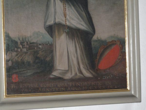 De kloosterkerk aan de voeten van Guda.