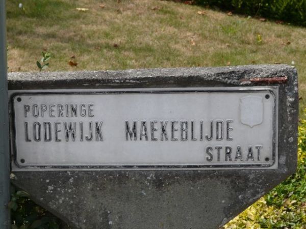 In Poperinge is er (naast een bierlokaal) een straatje naar Lodewijk Makeblijde genoemd.