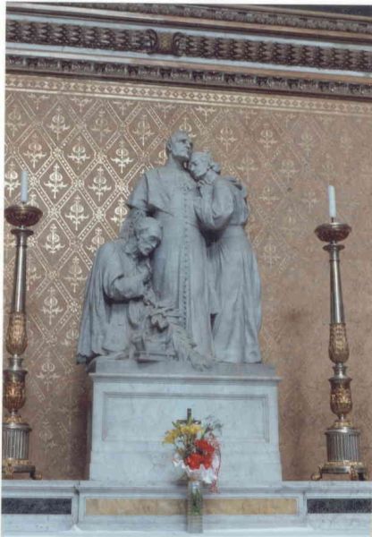 Gedachtenisaltaar voor Istvan Pongracz, Melchior Grodziecki en Marcus Körösi.