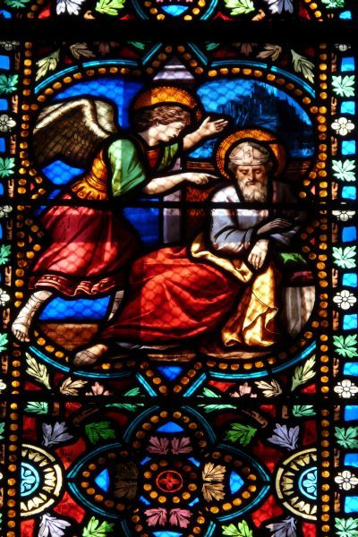 De aartsengel Michaël openbaart in een droom aan bisschop Autbertus van Avranches dat hij de Mont-St-Michel moet bouwen.