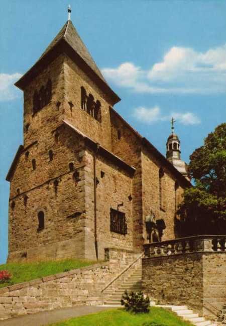 Peterskerk op de St-Petersberg even buiten Fulda.