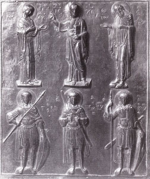 Boven Deësis: Maria en Johannes smeken Christus om barmhartigheid bij Laatste Oordeel) daaronder v.l.n.r.: Nestor van Thessalonica, Demetrius van Thessalonica en Procopius van Cesarea.