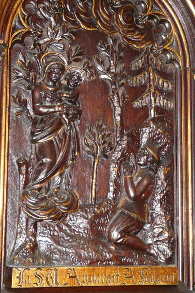 Salaün mag zich dan vreemd gedragen, aan hem verschijnt Maria. ± 1900, houtrelíëf, preekstoel.