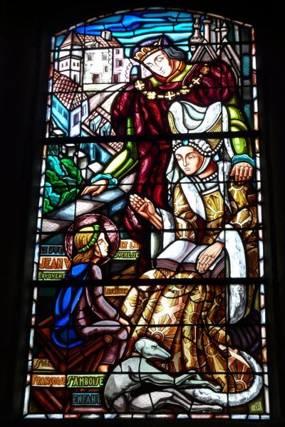 Françoise is als kind al geïnteresseerd in religieuze zaken. ± 1930(?), glasschilderkunst.
