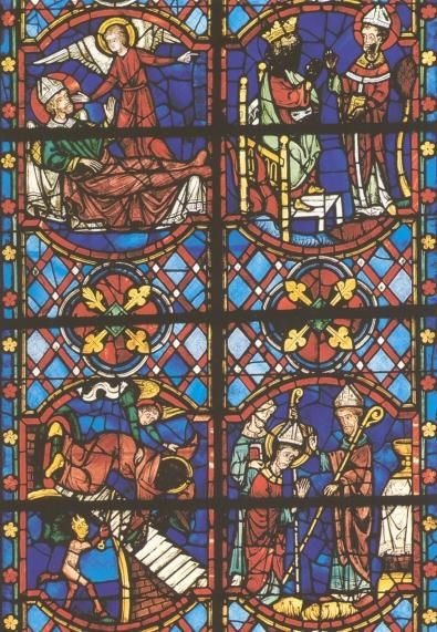 Glasschilderkunst. Rechts-onder: Links knielt Martinus, we herkennen hem aan het heiligenkransje. Hij heeft een mijter op en krijgt de bisschopsstaf aangereikt. Tegenover hem de bisschop die hem tot bisschop wijdt, waarschijnlijk Hartmoet. Rechts-boven: Rechts staat Martinus, herkenbaar aan zijn heiligenkrans. Tegenover hem troont de caesar, kroon op het hoofd, voetbank aan zijn voeten. Helaas is zijn gezicht verweerd. Links-onder: Martinus valt van de trap. Links-boven: Martinus door een engel genezen.