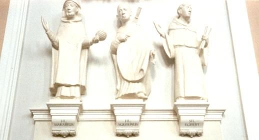 Links: macarius Midden Aquilinus Rechts: Egbert.